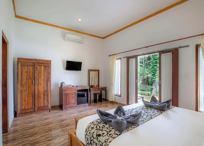 Crystal Bay & Resort 4*
